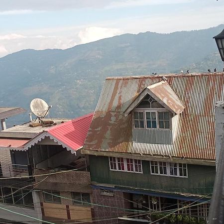 Benus Darjeeling Home A Backpacker Hub Εξωτερικό φωτογραφία