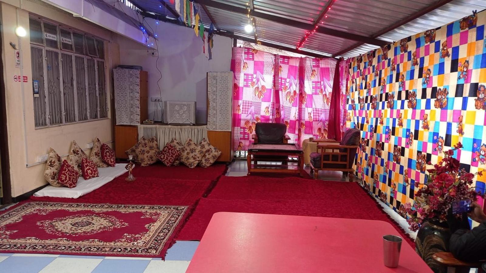 Benus Darjeeling Home A Backpacker Hub Εξωτερικό φωτογραφία