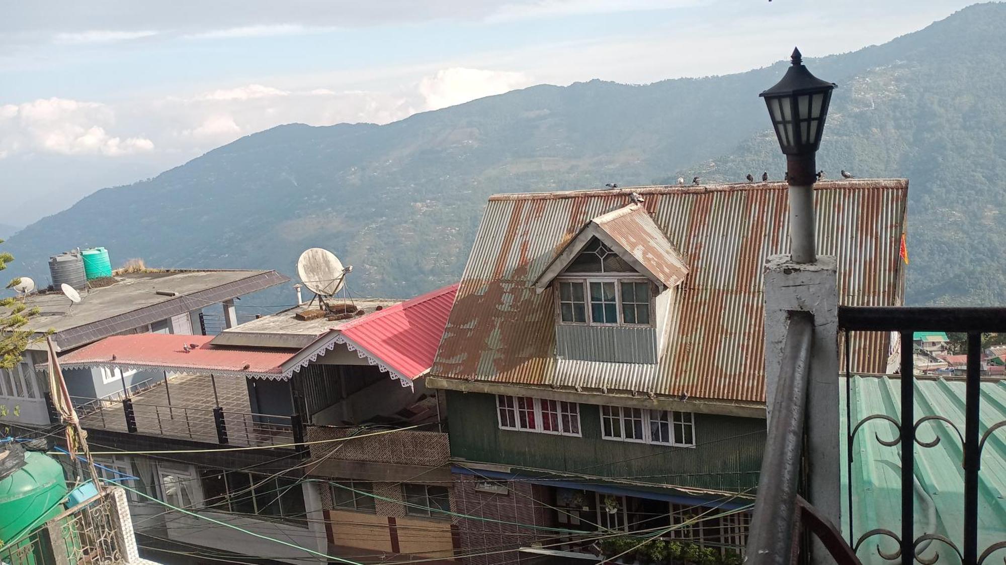 Benus Darjeeling Home A Backpacker Hub Εξωτερικό φωτογραφία