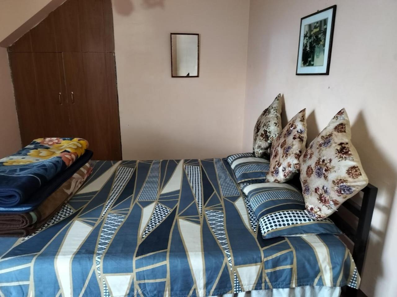 Benus Darjeeling Home A Backpacker Hub Εξωτερικό φωτογραφία